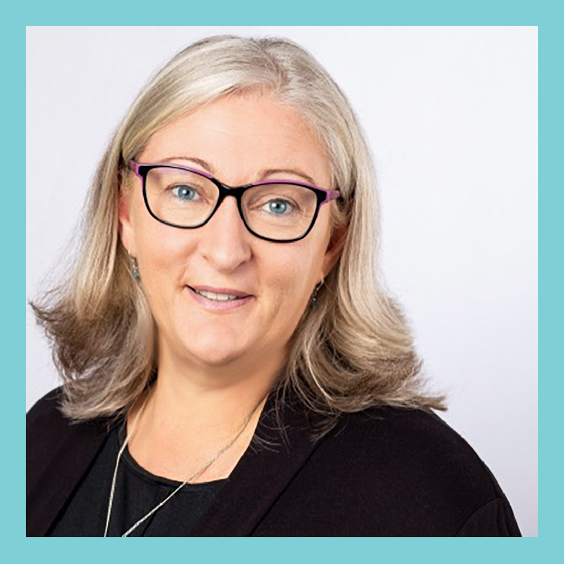Lucia Cremer – Gründerin von QEKK und Referentin des kostenfreien Online-Seminars „Wie werde ich Eltern-Kind-Kursleitung?“